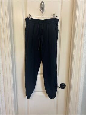 lululemon athletica Black Women’s Jogger Sweatpants